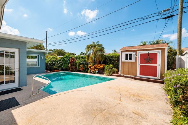 6782 14TH AVENUE N, St Petersburg, FL 33710