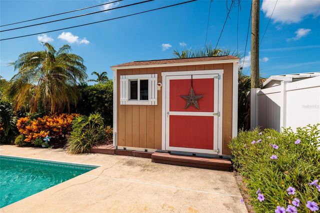 6782 14TH AVENUE N, St Petersburg, FL 33710