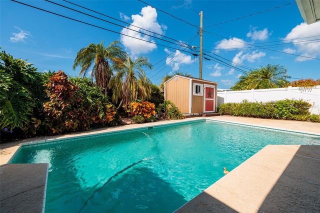 6782 14TH AVENUE N, St Petersburg, FL 33710