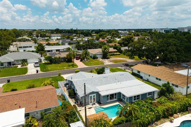 6782 14TH AVENUE N, St Petersburg, FL 33710