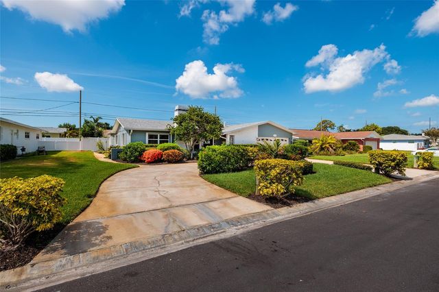 6782 14TH AVENUE N, St Petersburg, FL 33710