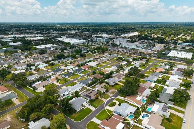 6782 14TH AVENUE N, St Petersburg, FL 33710