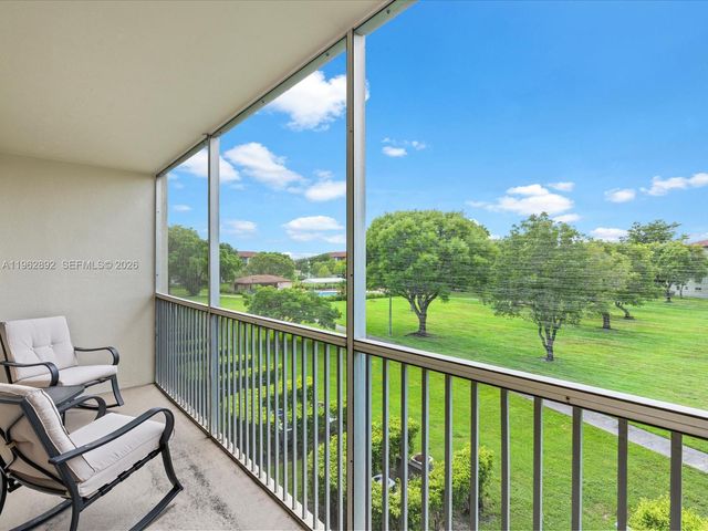 13250 SW 7th Ct 317L, Pembroke Pines, FL 33027