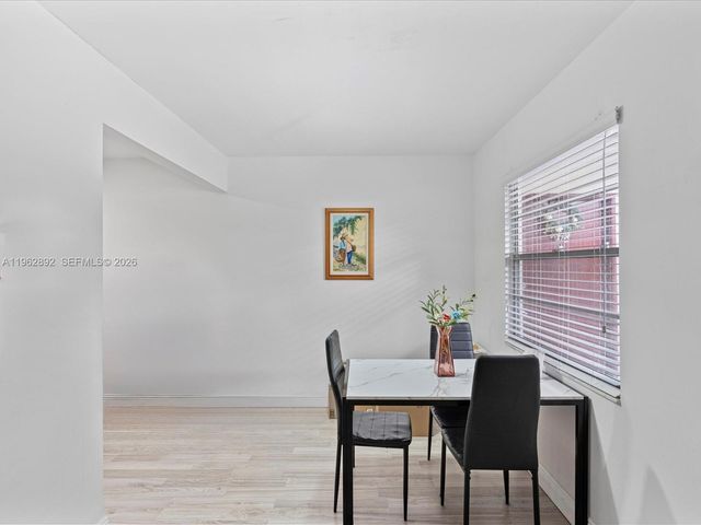 13250 SW 7th Ct 317L, Pembroke Pines, FL 33027