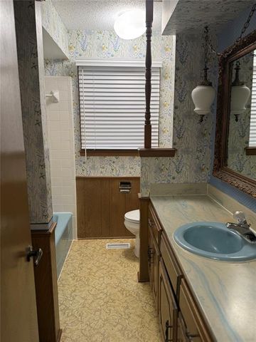 1746 W David Drive, Mustang, OK 73064