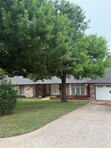 1746 W David Drive, Mustang, OK 73064