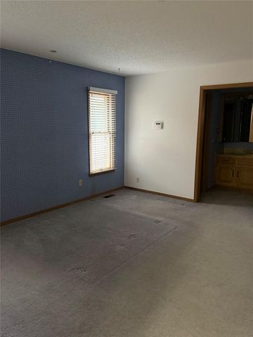 1746 W David Drive, Mustang, OK 73064