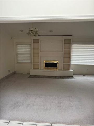 1746 W David Drive, Mustang, OK 73064
