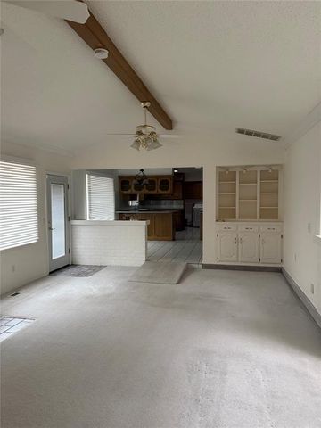 1746 W David Drive, Mustang, OK 73064