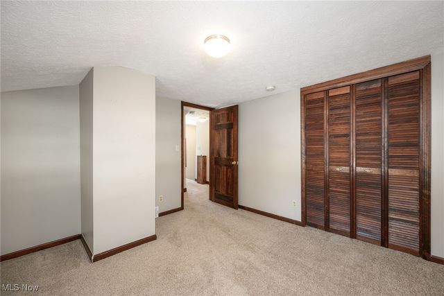 349 E Mennonite Road, Aurora, OH 44202