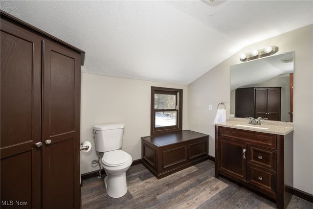 349 E Mennonite Road, Aurora, OH 44202