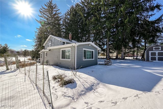 349 E Mennonite Road, Aurora, OH 44202