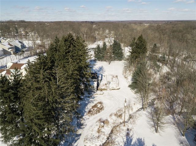 349 E Mennonite Road, Aurora, OH 44202