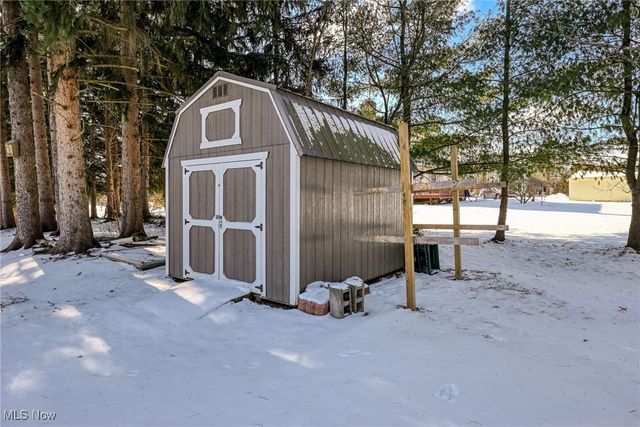 349 E Mennonite Road, Aurora, OH 44202