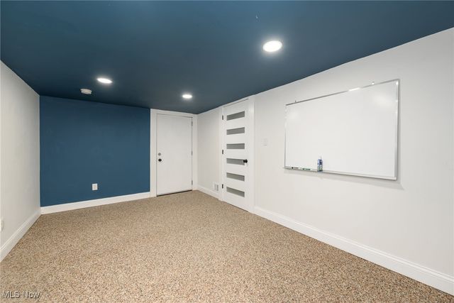 349 E Mennonite Road, Aurora, OH 44202