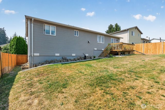 27215 Manor Place NW, Stanwood, WA 98292