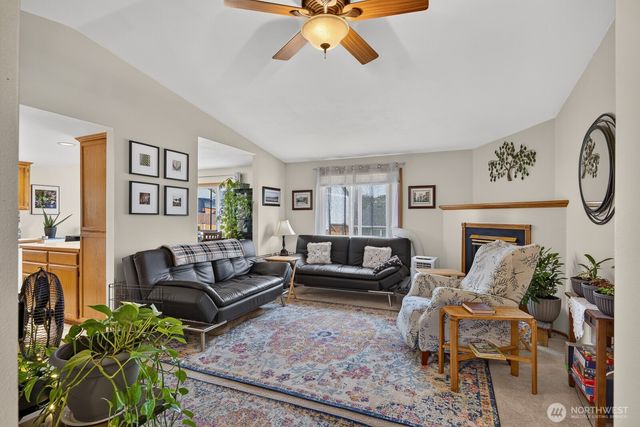 27215 Manor Place NW, Stanwood, WA 98292