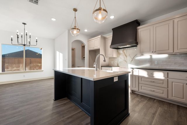 1426 15th Street, Shallowater, TX 79363