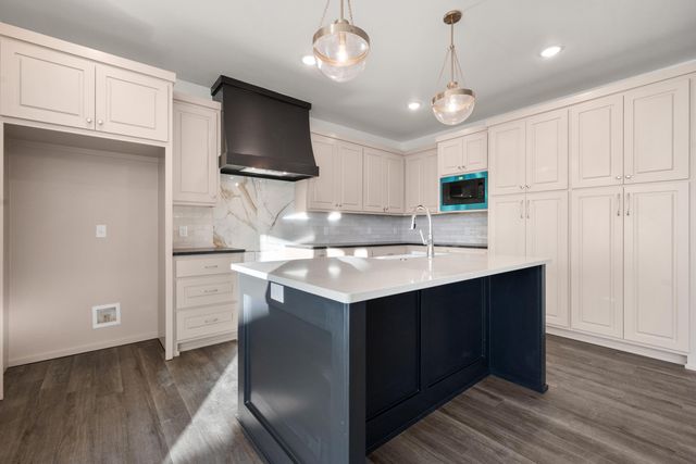 1426 15th Street, Shallowater, TX 79363