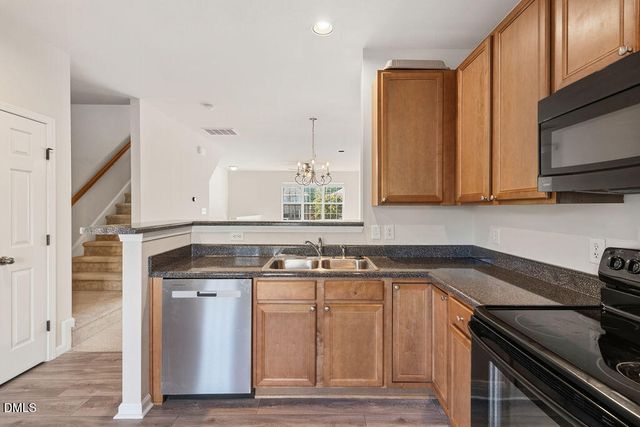 1043 Summerhouse Road, Cary, NC 27519