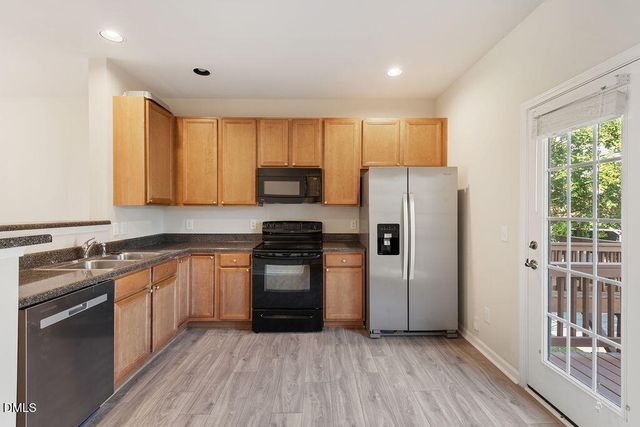 1043 Summerhouse Road, Cary, NC 27519