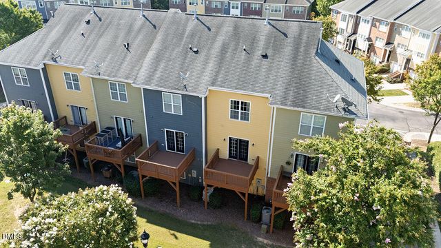 1043 Summerhouse Road, Cary, NC 27519