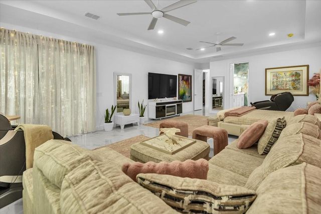 5609 CLEARWATER COURT, Lakewood Ranch, FL 34211