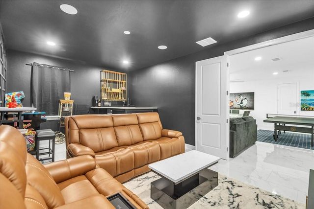 5609 CLEARWATER COURT, Lakewood Ranch, FL 34211
