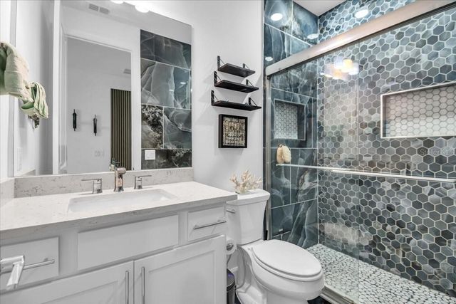 5609 CLEARWATER COURT, Lakewood Ranch, FL 34211