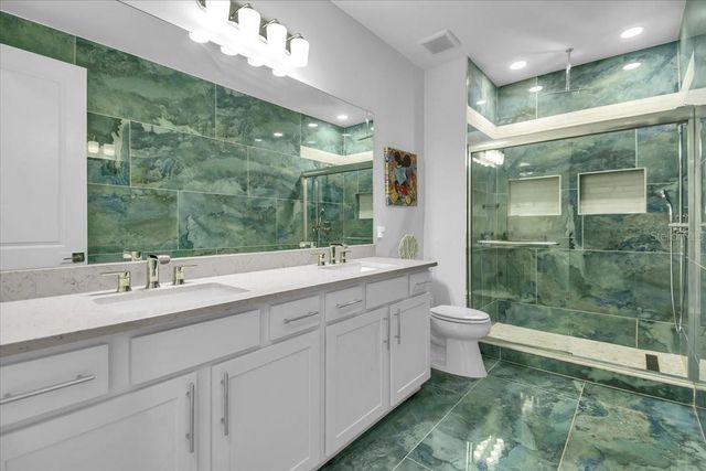 5609 CLEARWATER COURT, Lakewood Ranch, FL 34211