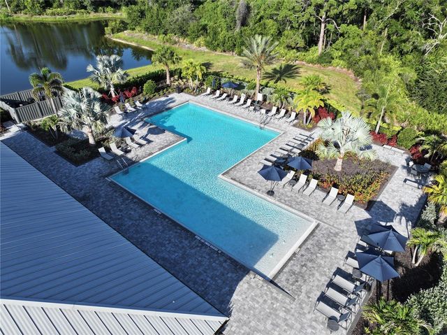 5609 CLEARWATER COURT, Lakewood Ranch, FL 34211