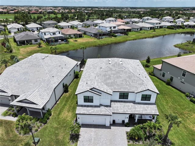 5609 CLEARWATER COURT, Lakewood Ranch, FL 34211