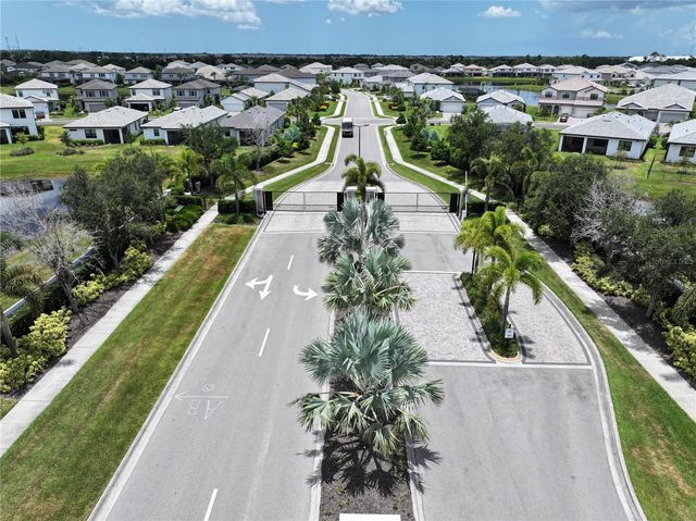 5609 CLEARWATER COURT, Lakewood Ranch, FL 34211
