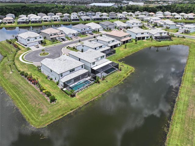 5609 CLEARWATER COURT, Lakewood Ranch, FL 34211