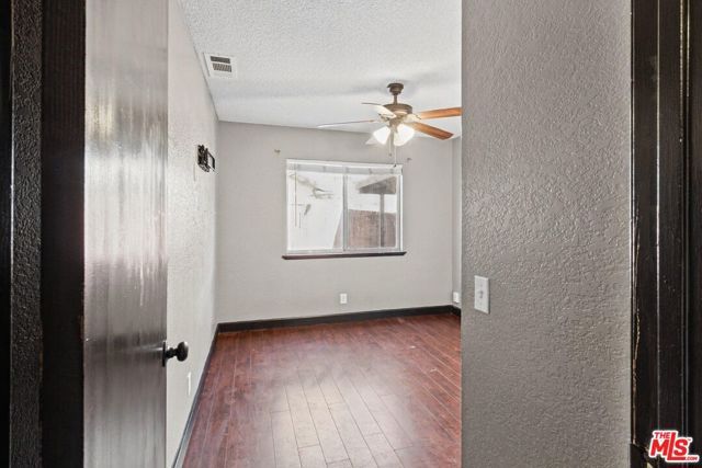 37925 Maureen Street, Palmdale, CA 93550