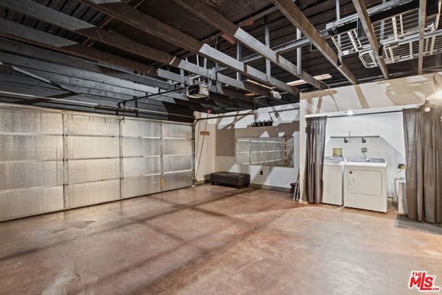 37925 Maureen Street, Palmdale, CA 93550