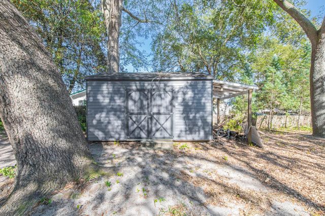 424 Barnwell Avenue NW, Aiken, SC 29801