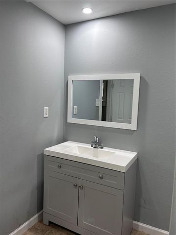 1212 Alamo Street, Rosenberg, TX 77471