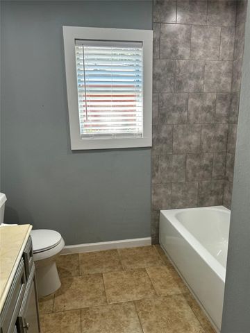 1212 Alamo Street, Rosenberg, TX 77471