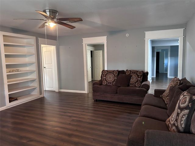 1212 Alamo Street, Rosenberg, TX 77471