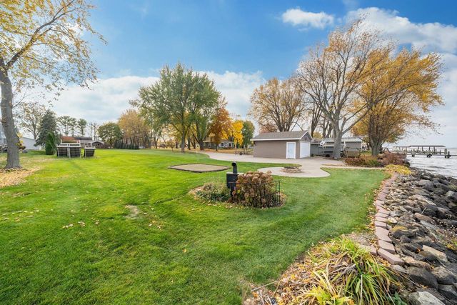 9286 KUMBIER ROAD, Winneconne, WI 54986