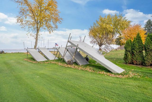 9286 KUMBIER ROAD, Winneconne, WI 54986