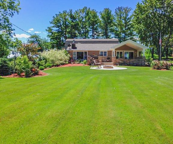 9286 KUMBIER ROAD, Winneconne, WI 54986