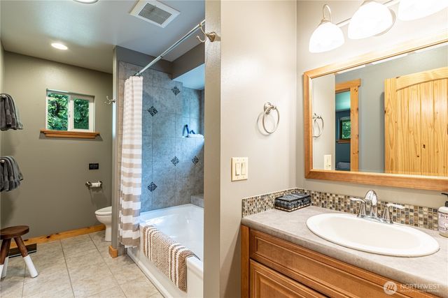 744 Tarte Road, Friday Harbor, WA 98250