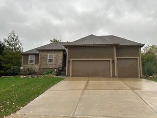 20721 W 72nd Terrace, Shawnee, KS 66218