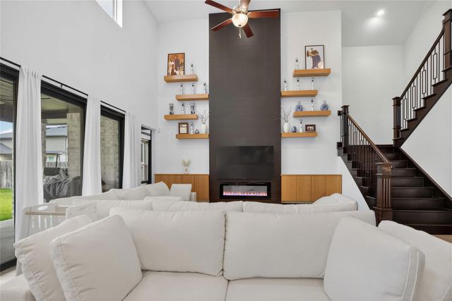 10514 Morning Oaks Drive, Missouri City, TX 77459