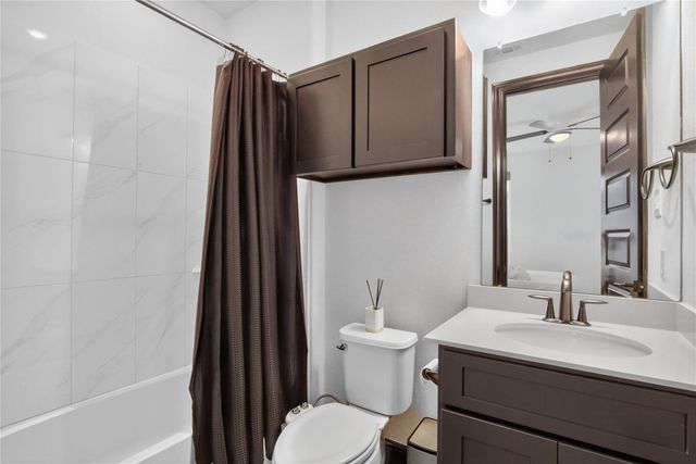 10514 Morning Oaks Drive, Missouri City, TX 77459