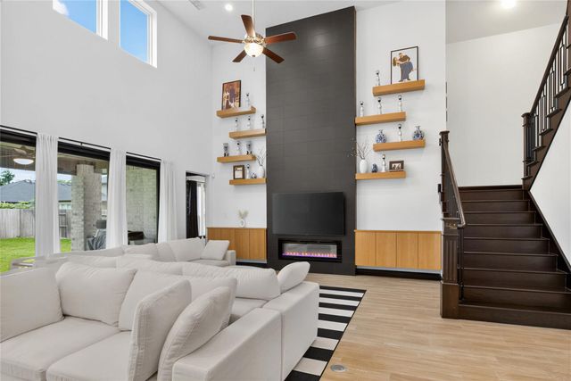 10514 Morning Oaks Drive, Missouri City, TX 77459
