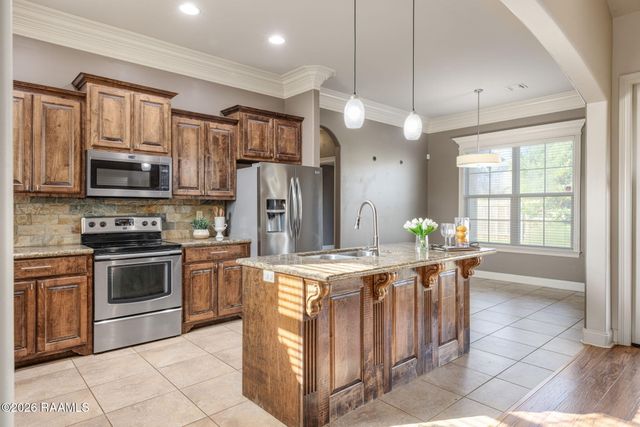 121 Mirada Lane, Lafayette, LA 70508