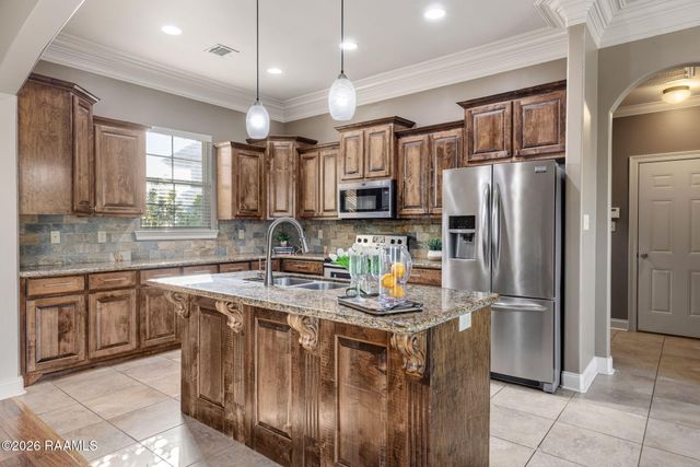 121 Mirada Lane, Lafayette, LA 70508